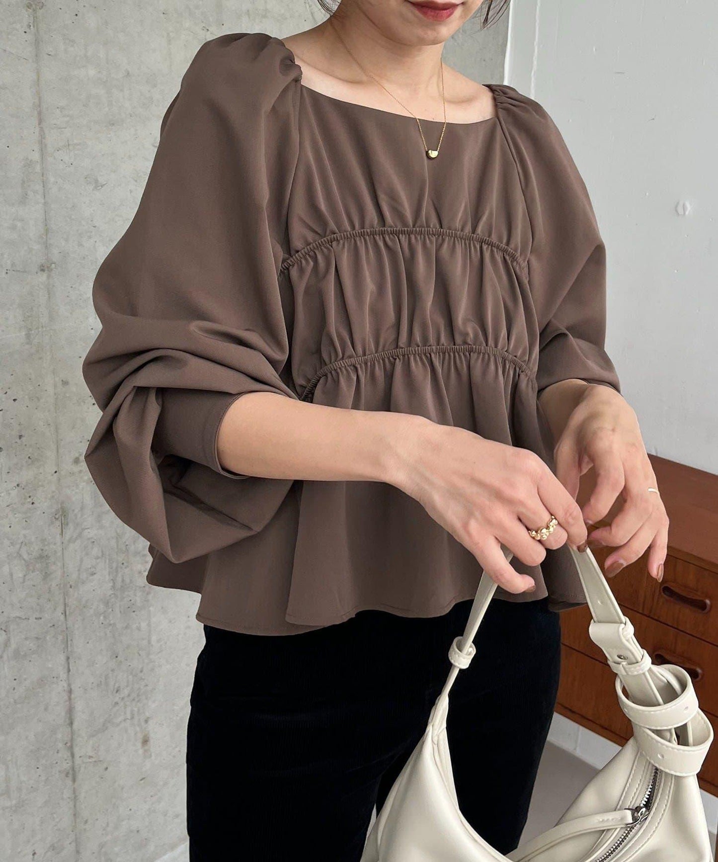 【前後兩穿設計】方領泡泡袖襯衫