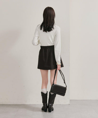 帶飾牌高領針織衫