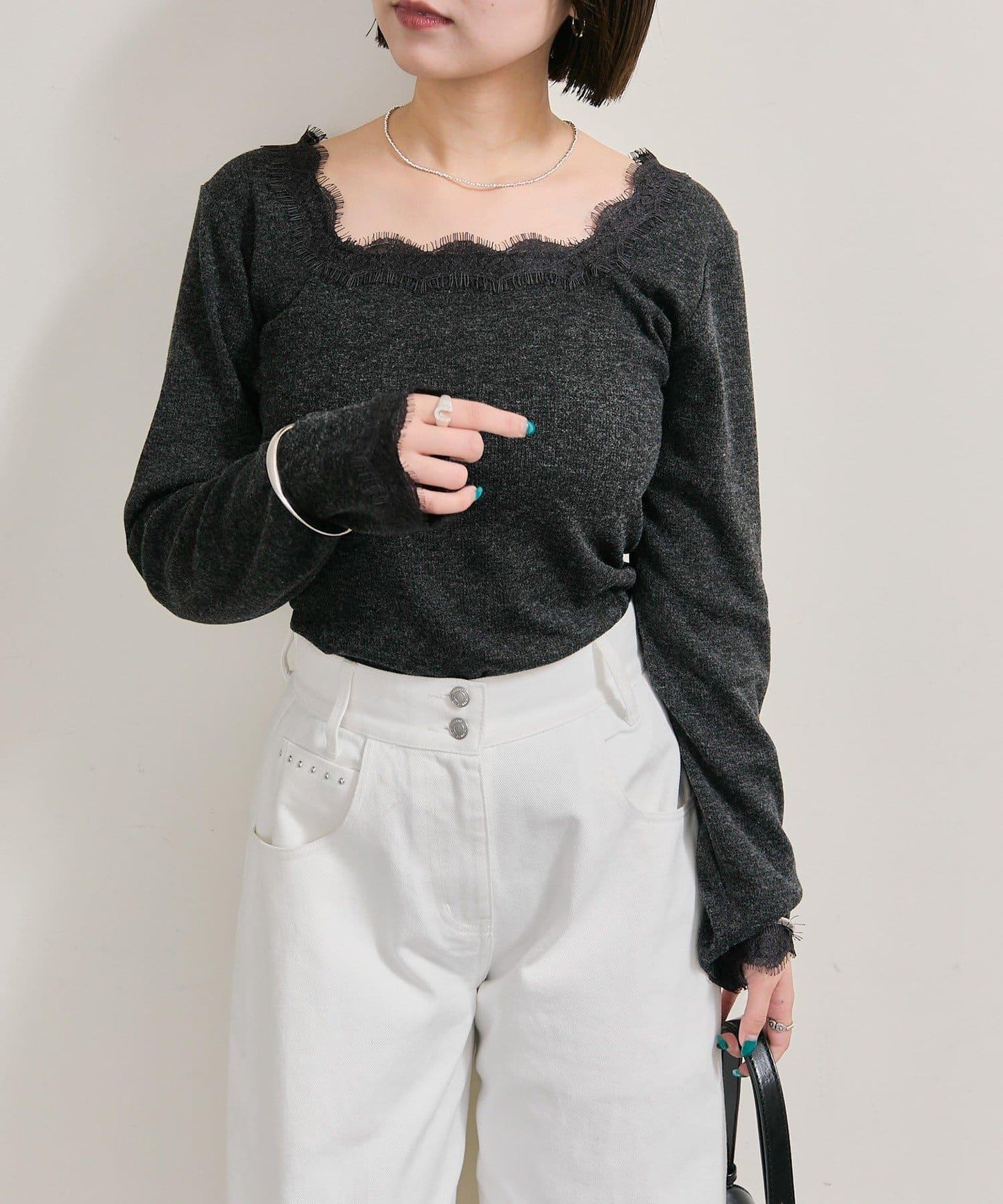 方領蕾絲長袖T恤