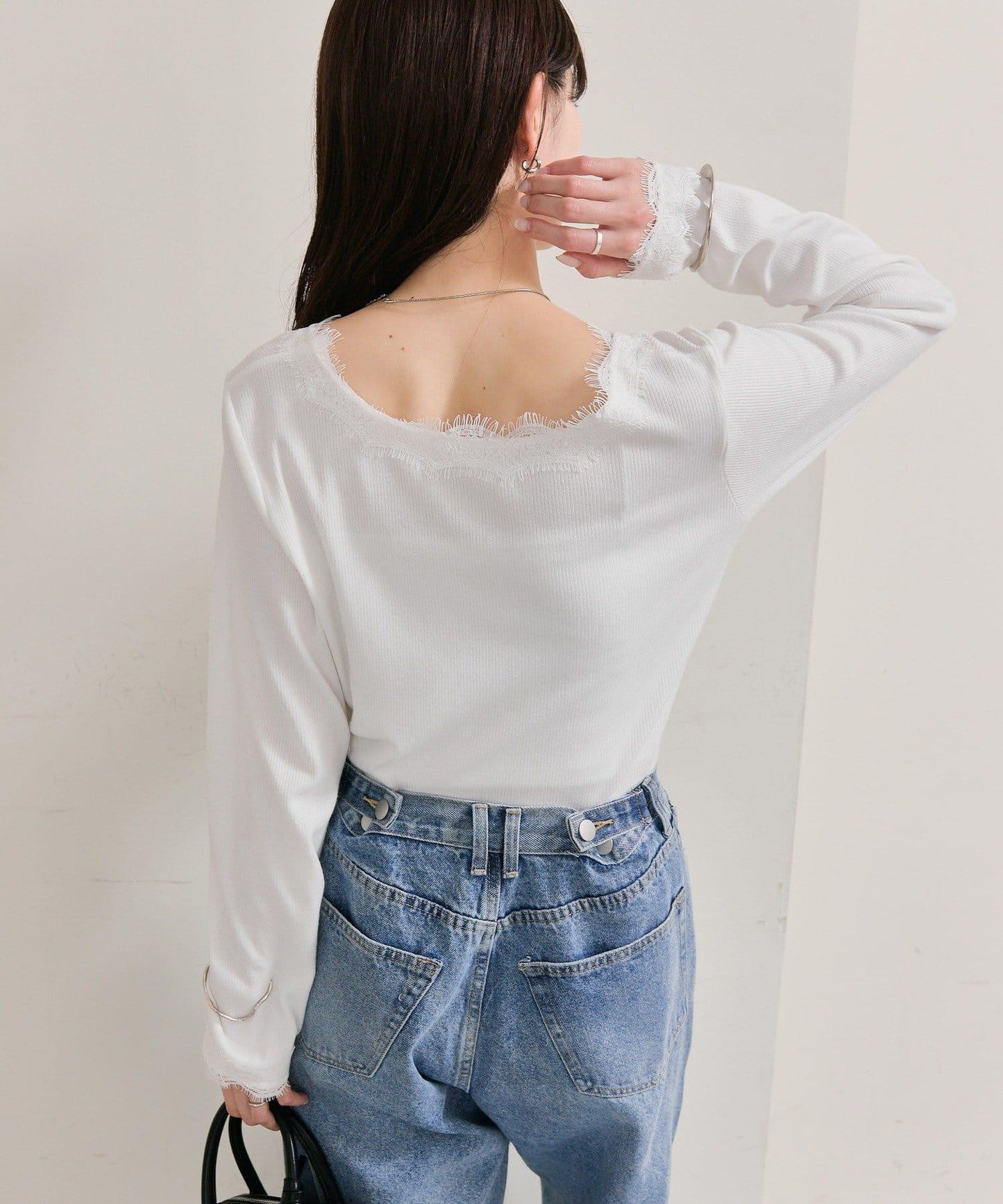 方領蕾絲長袖T恤