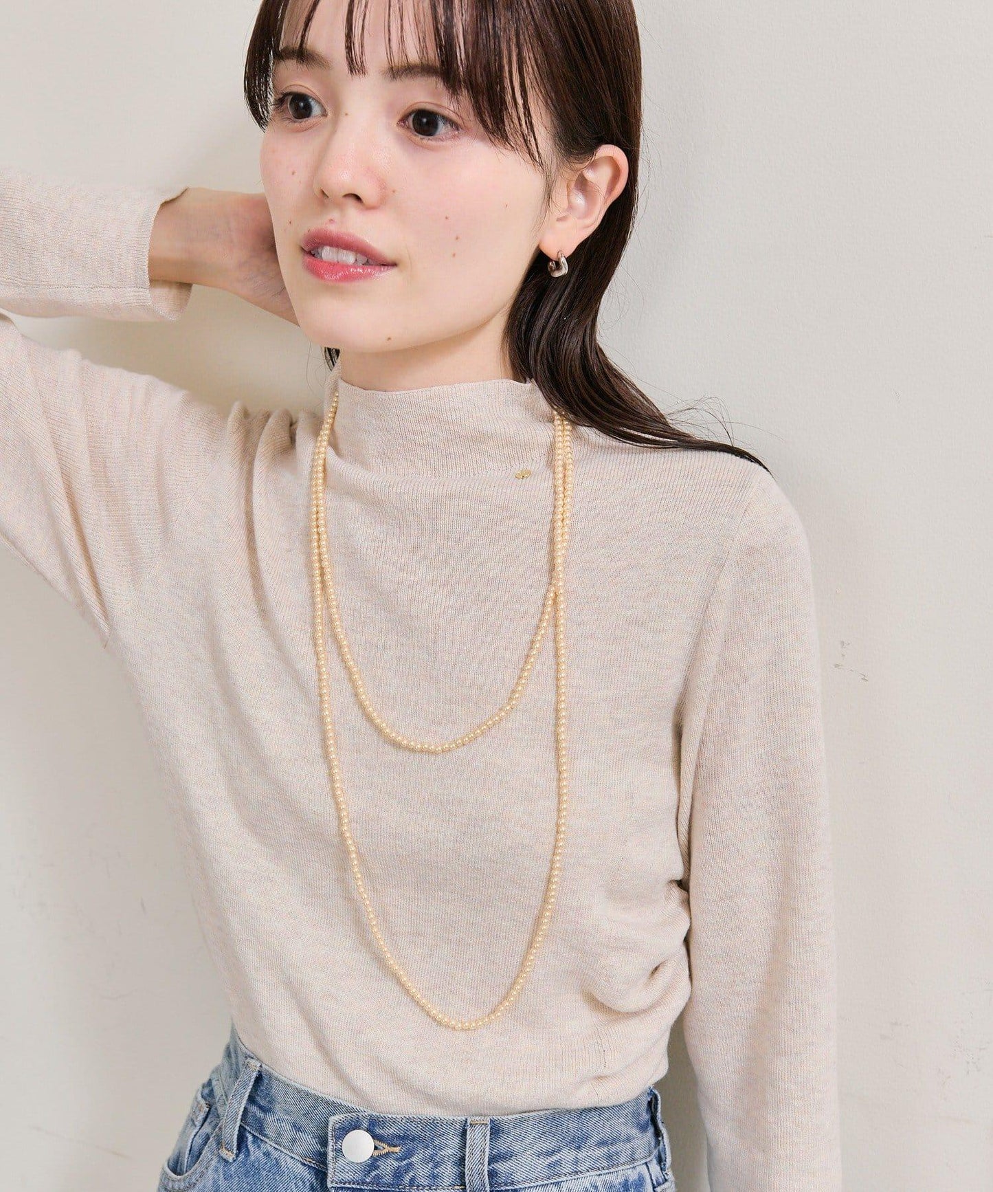 帶飾牌高領針織衫