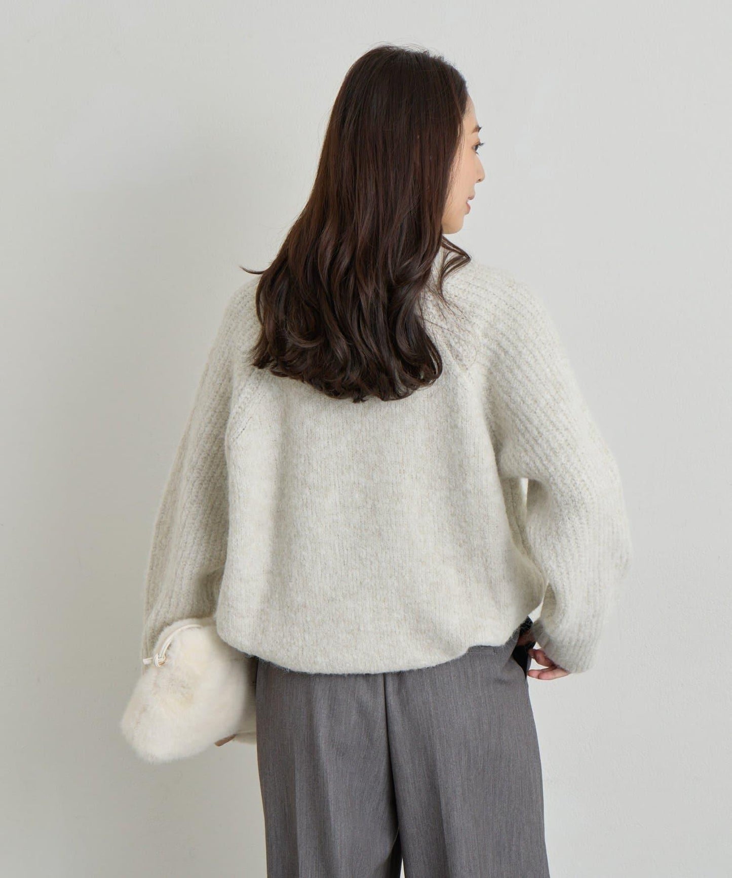 《ふんわり暖か》羊駝絨感插肩袖針織衫