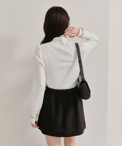 帶飾牌高領針織衫