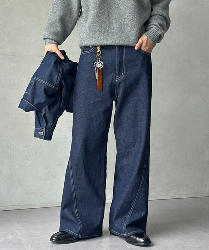 立體剪裁微喇牛仔褲