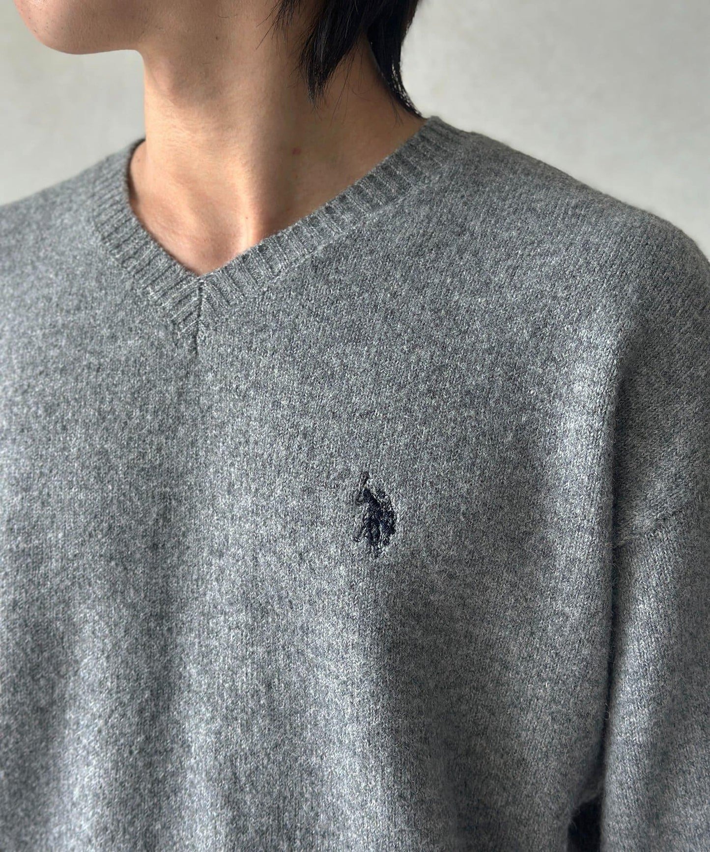 【U.S. POLO ASSN. 】V領針織套頭衫