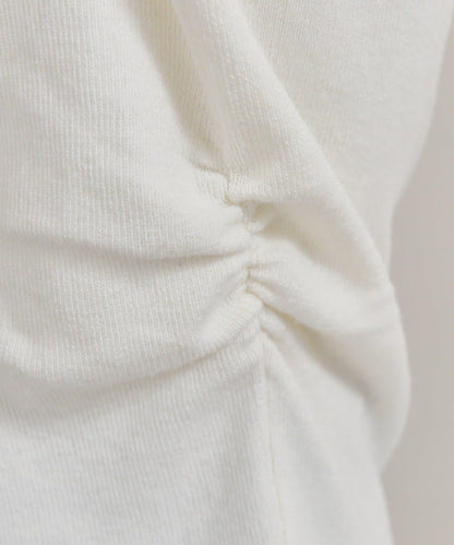 帶飾牌高領針織衫