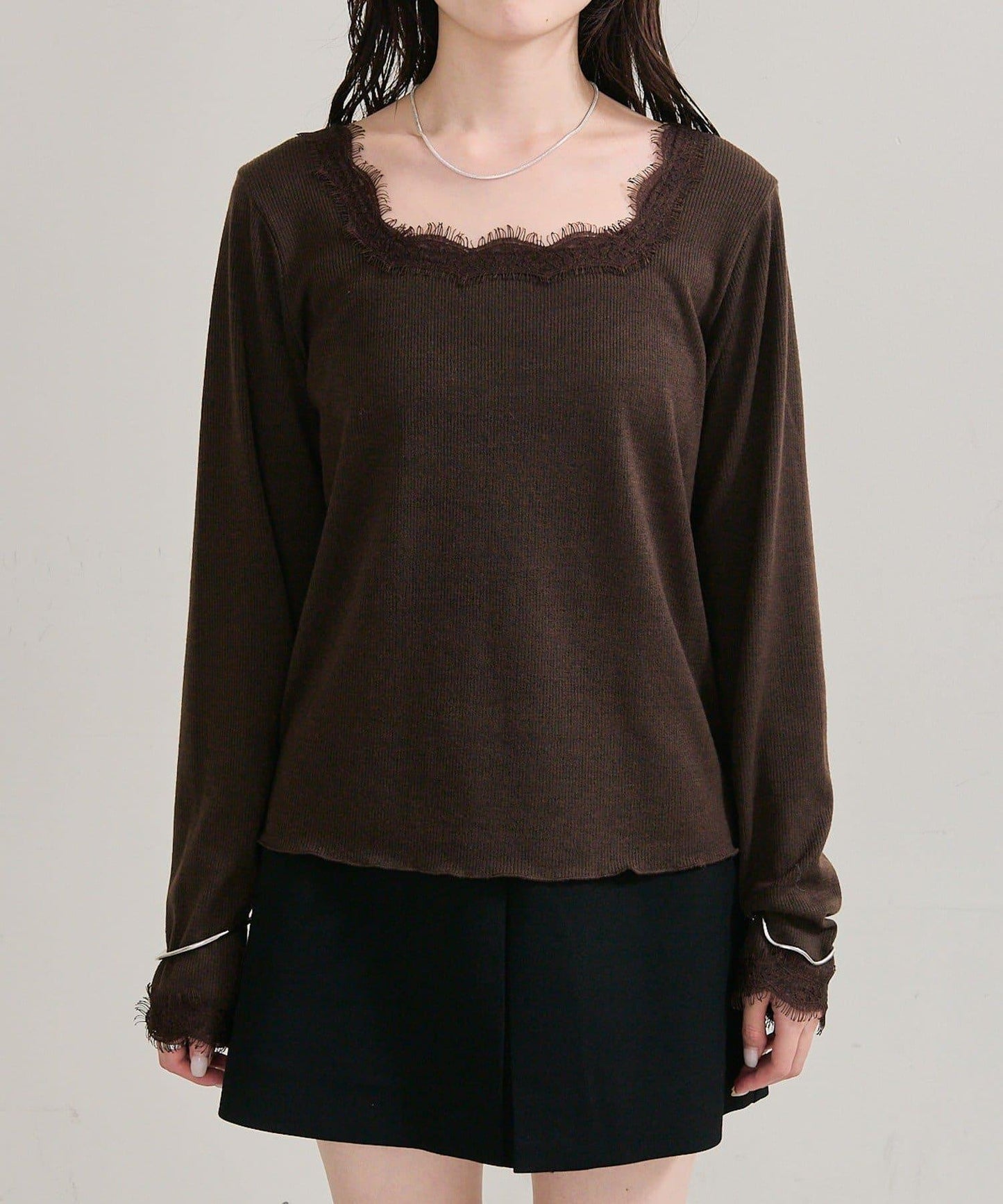 方領蕾絲長袖T恤