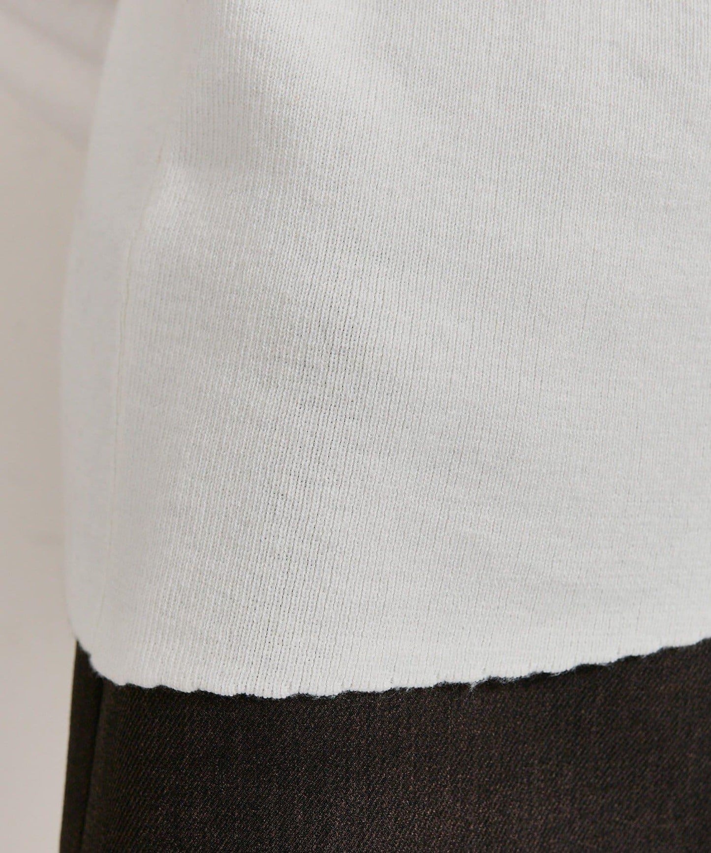 帶飾牌高領針織衫