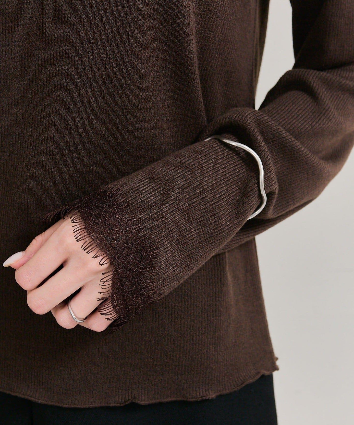 方領蕾絲長袖T恤