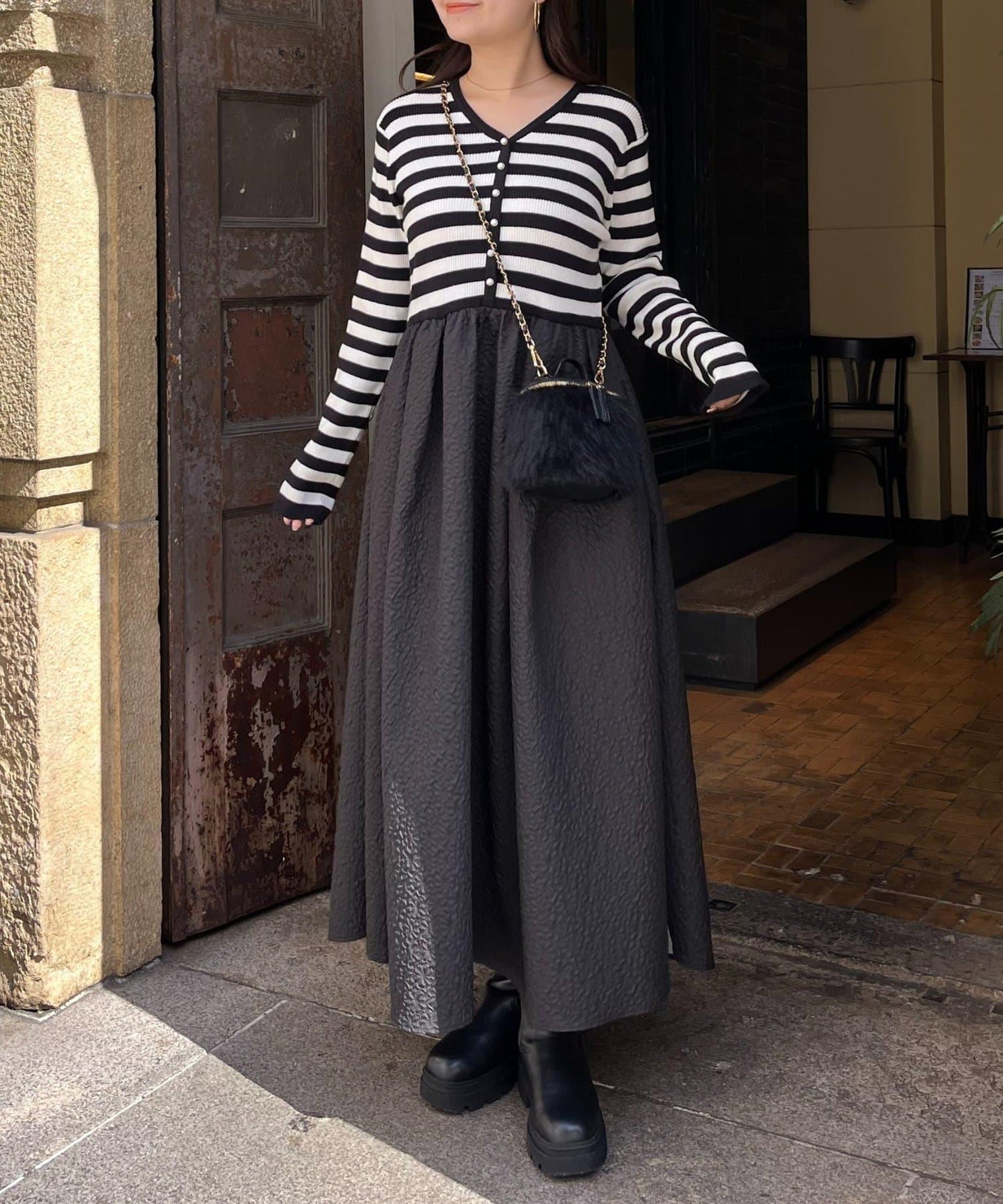 【前後兩穿】珍珠紐扣拼接喇叭連衣裙