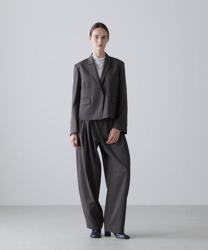 中性風交叉西裝夾克