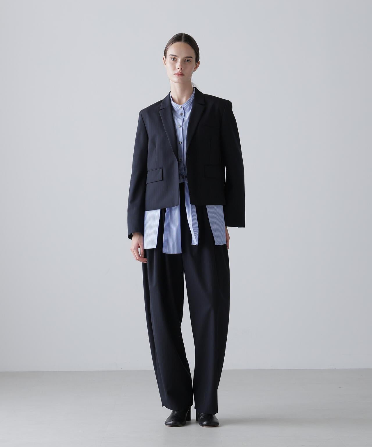 中性風交叉西裝夾克