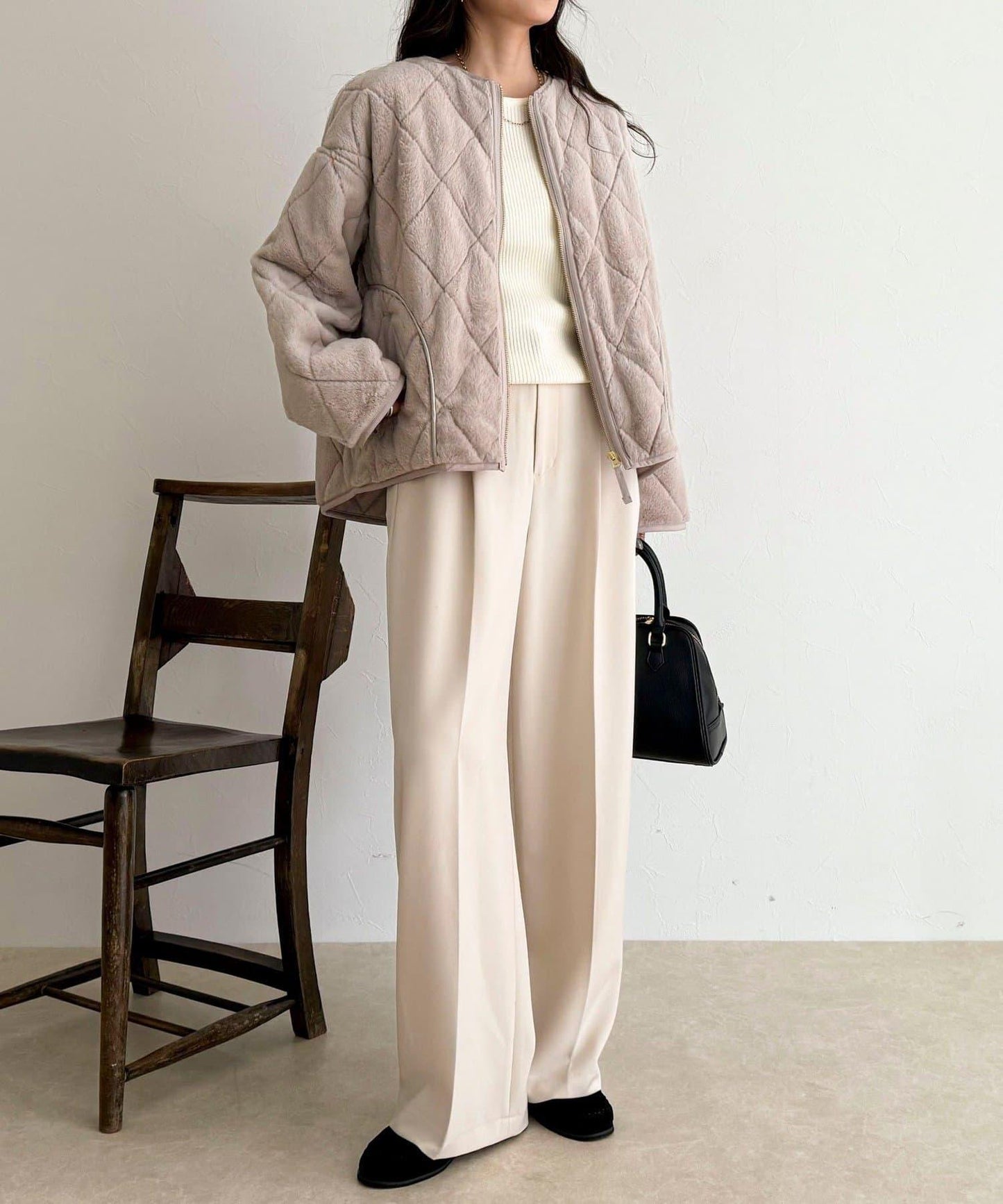 毛絨絎縫拉鍊大衣