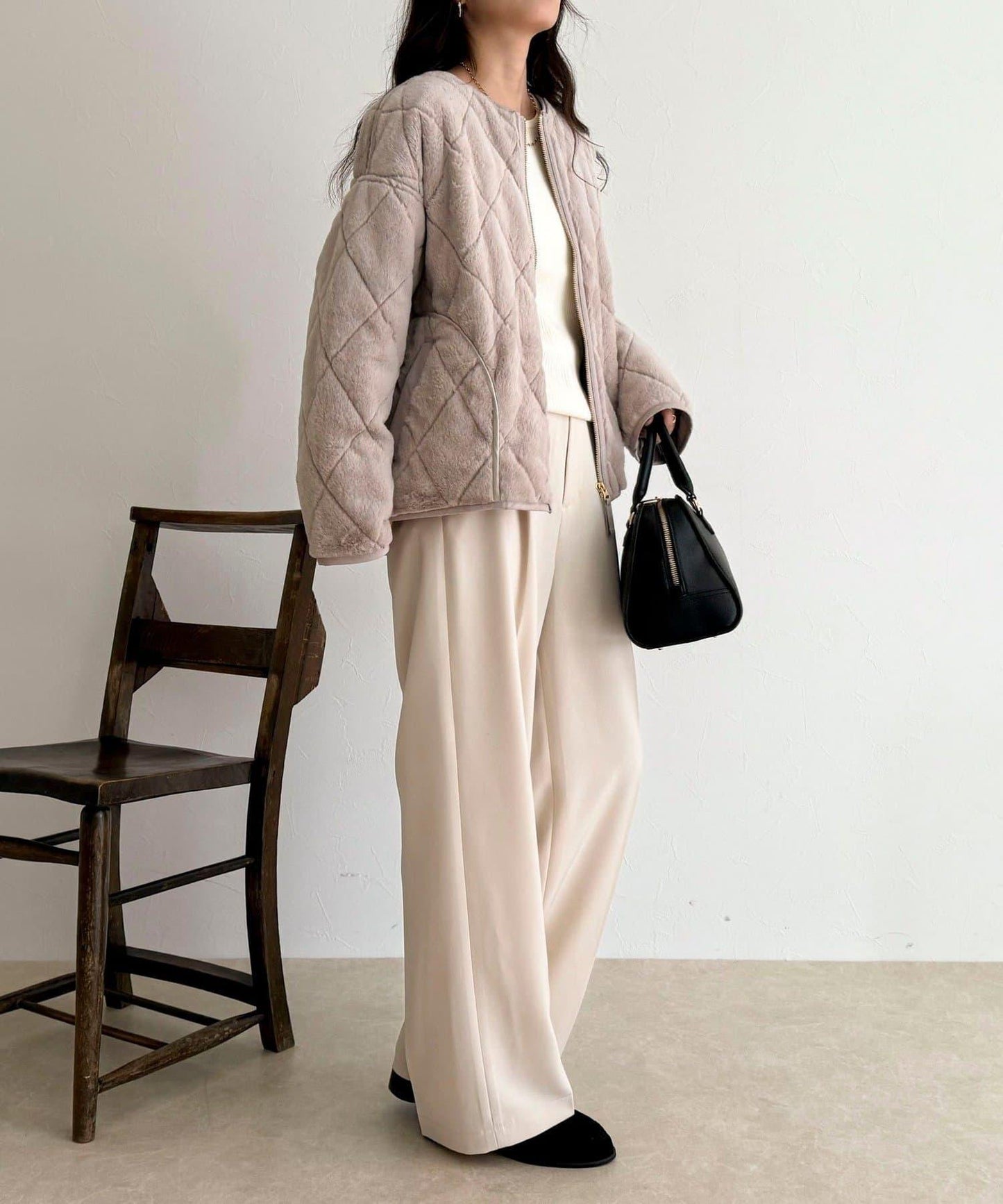 毛絨絎縫拉鍊大衣