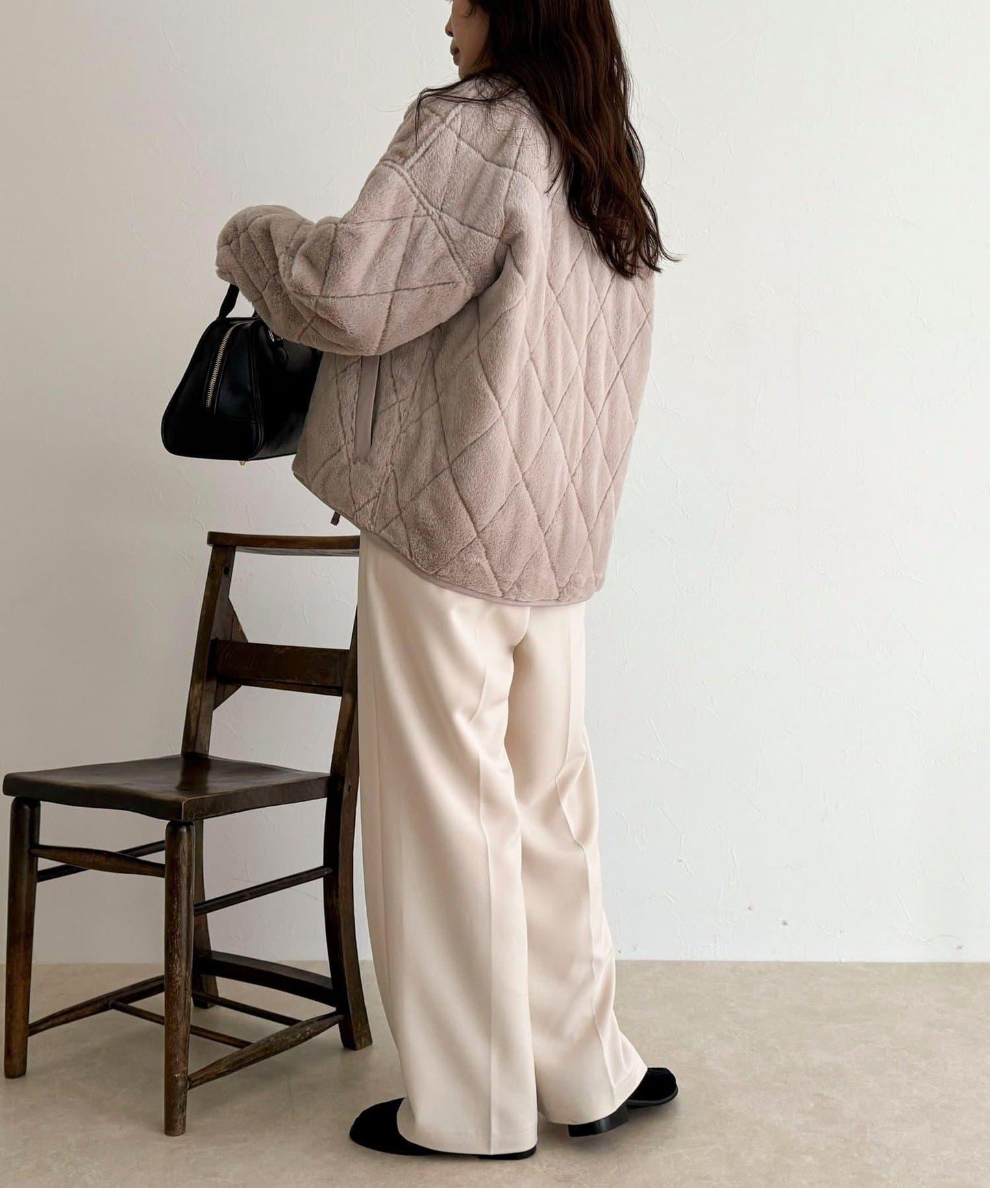 毛絨絎縫拉鍊大衣