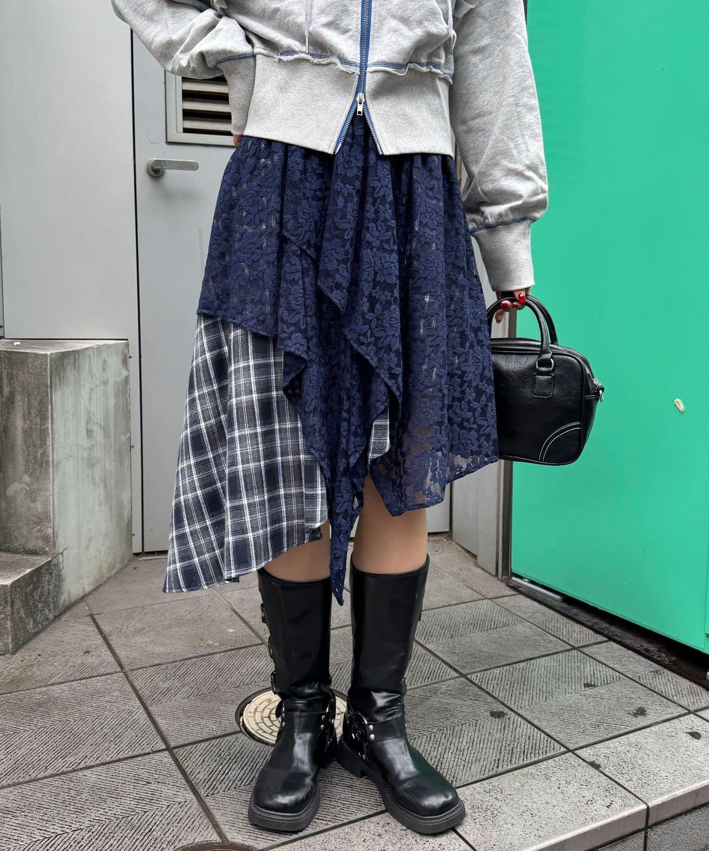 蕾絲拼接格紋不規則中長裙