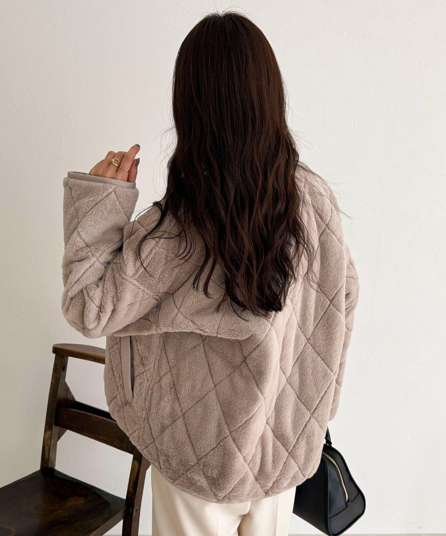 毛絨絎縫拉鍊大衣