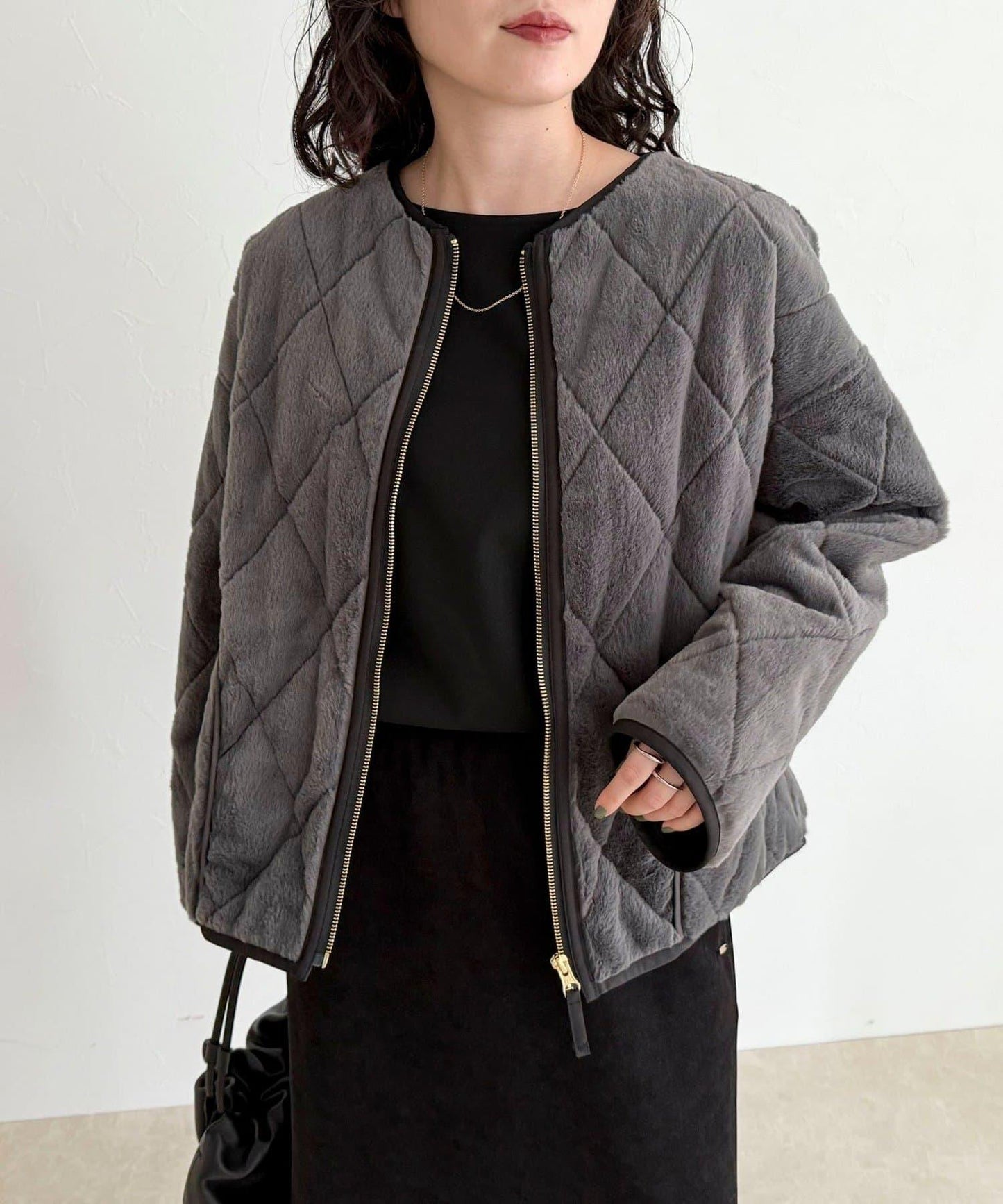 毛絨絎縫拉鍊大衣