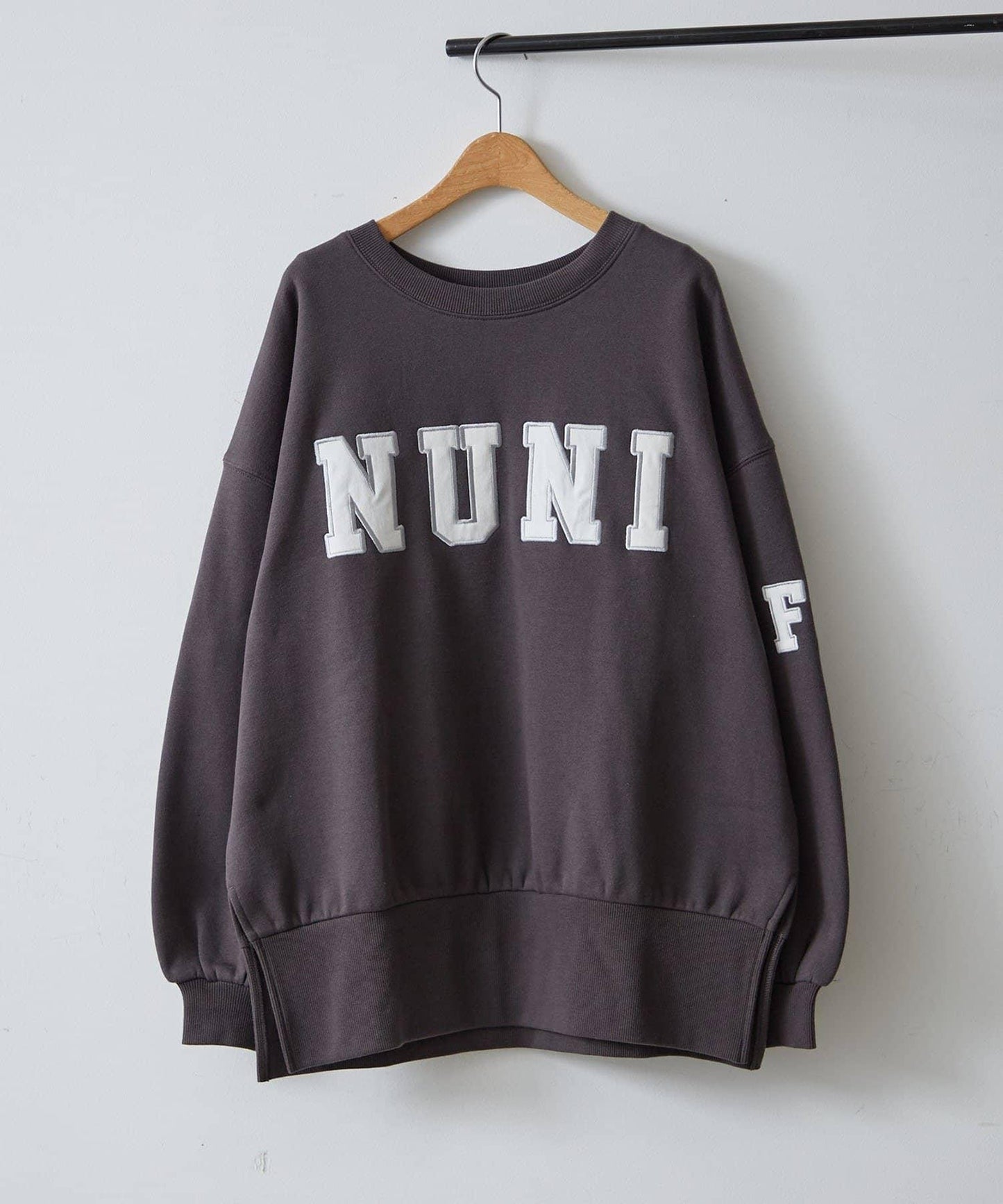 【NUNIFE】開叉加絨衛衣