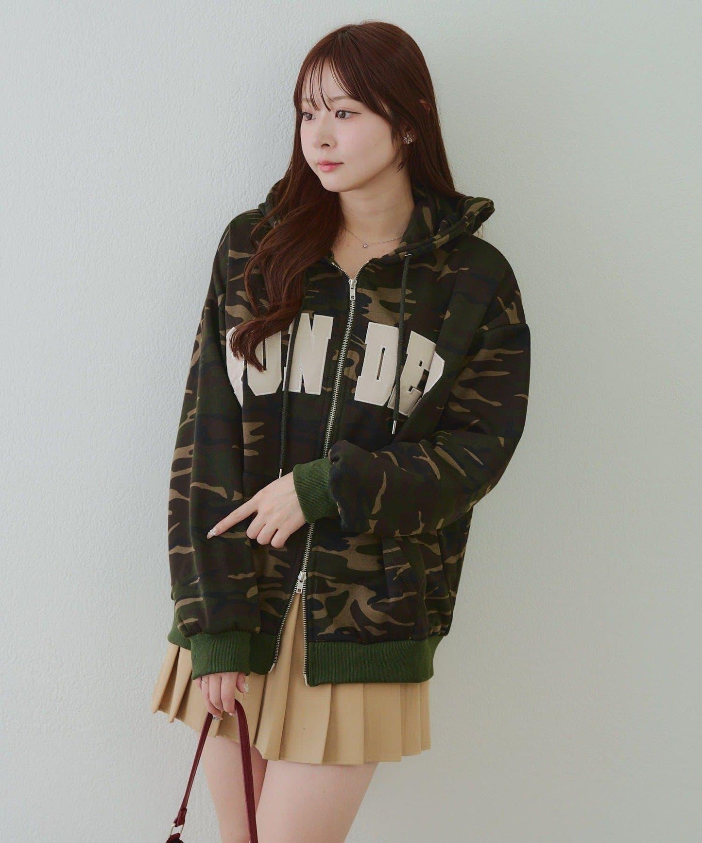 大LOGO拉鍊連帽衛衣