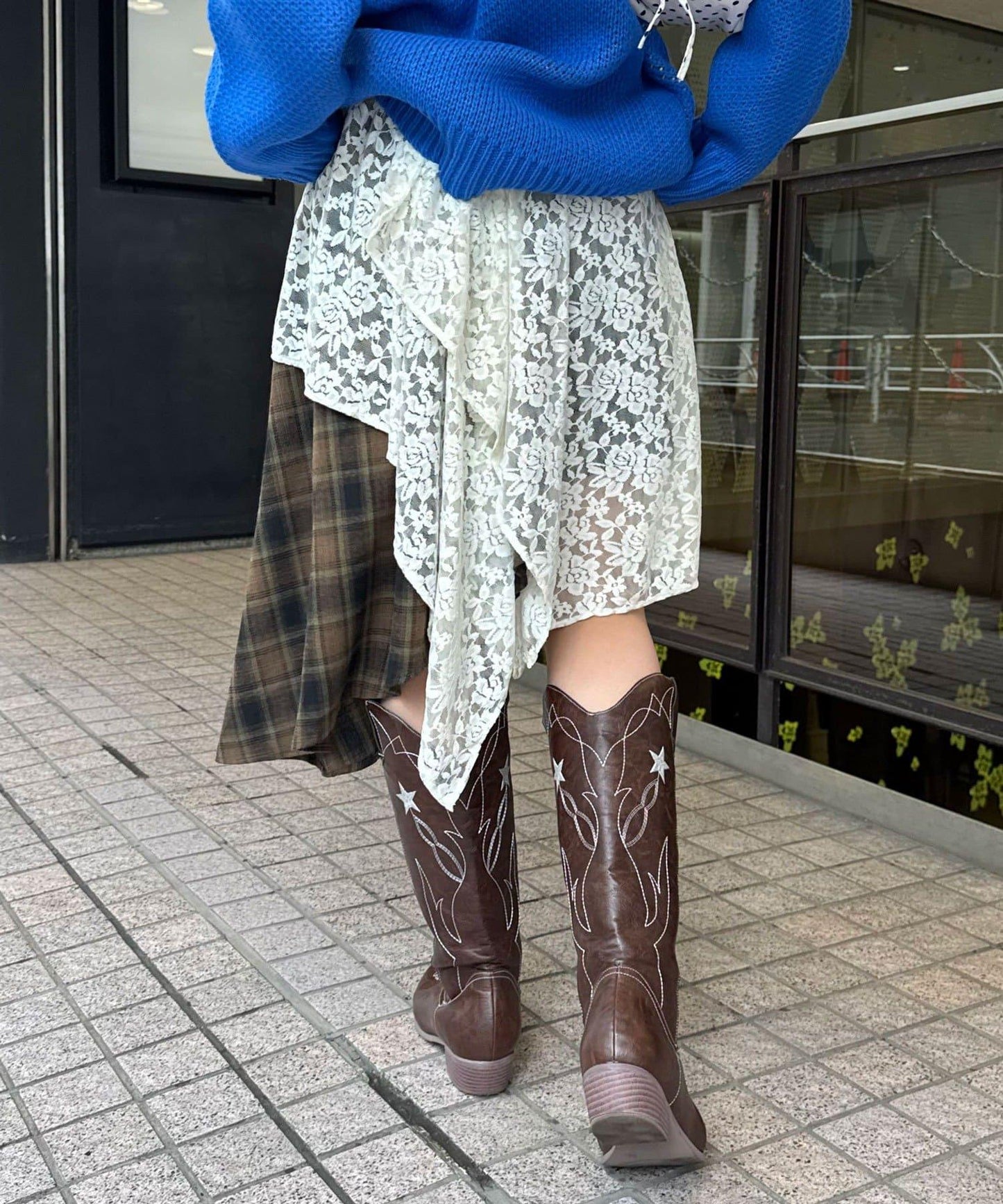 蕾絲拼接格紋不規則中長裙