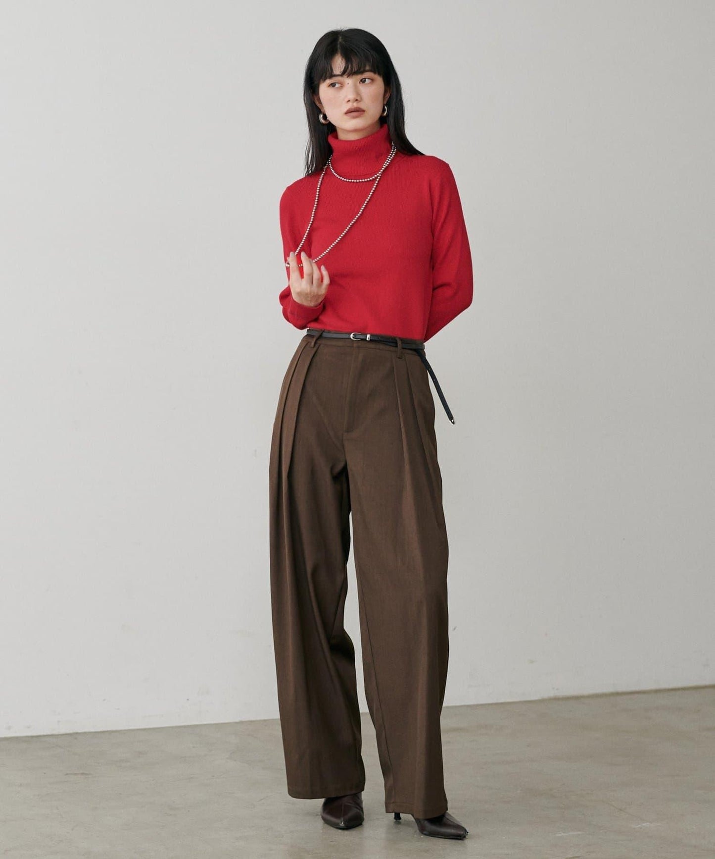 LARUTA標誌刺繡羅紋高領衫