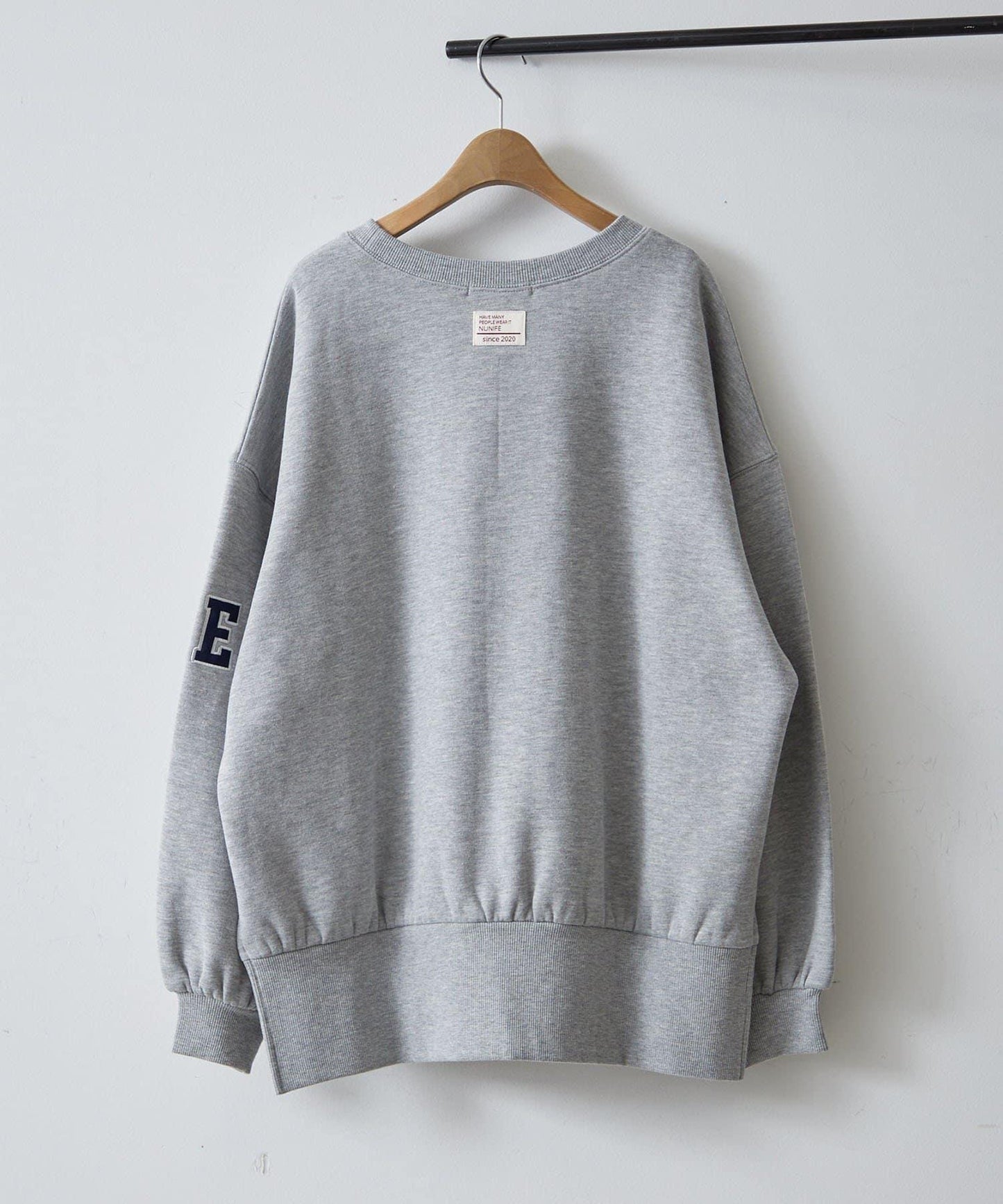 【NUNIFE】開叉加絨衛衣