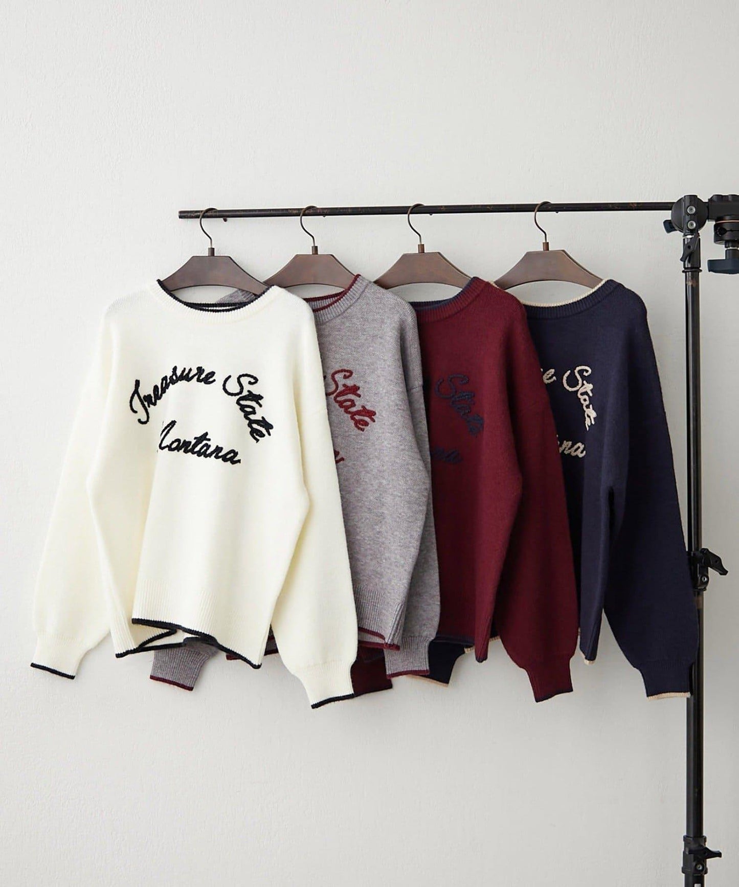 【NAO】繡花字母標誌套頭衫