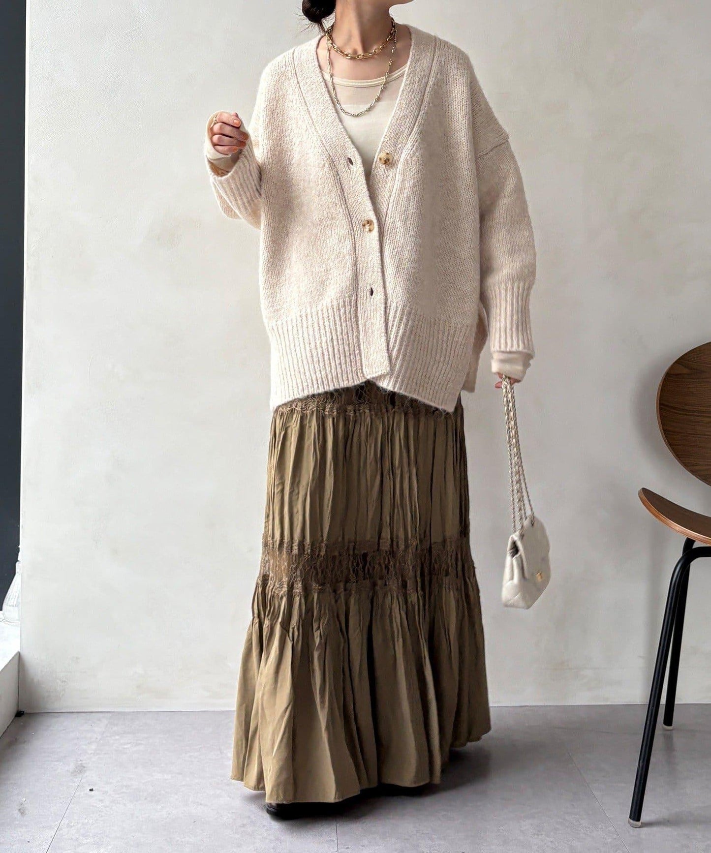 寬鬆版型V領針織開衫