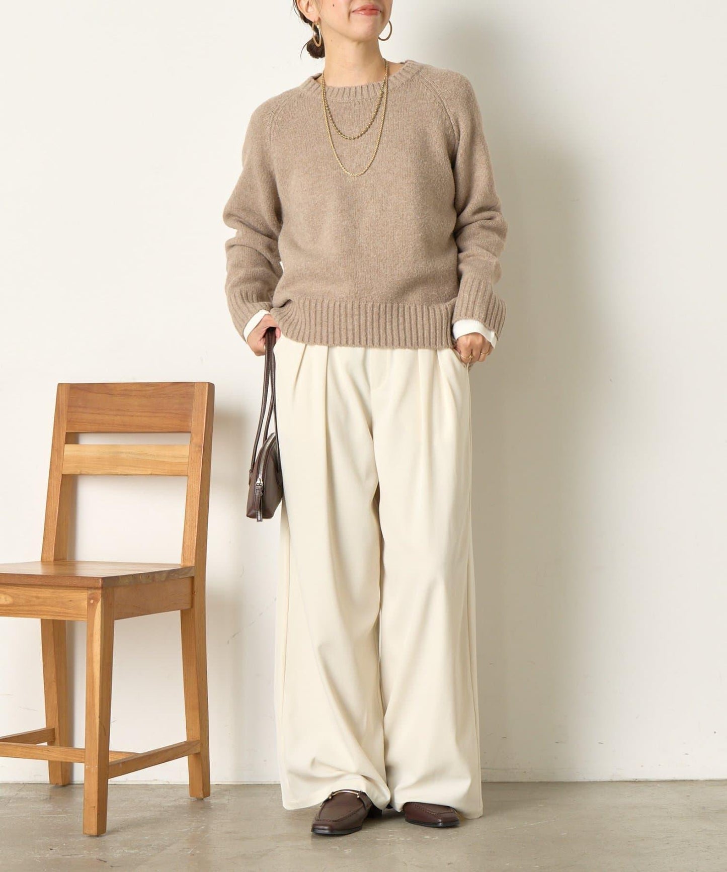 羊毛感圓領針織衫