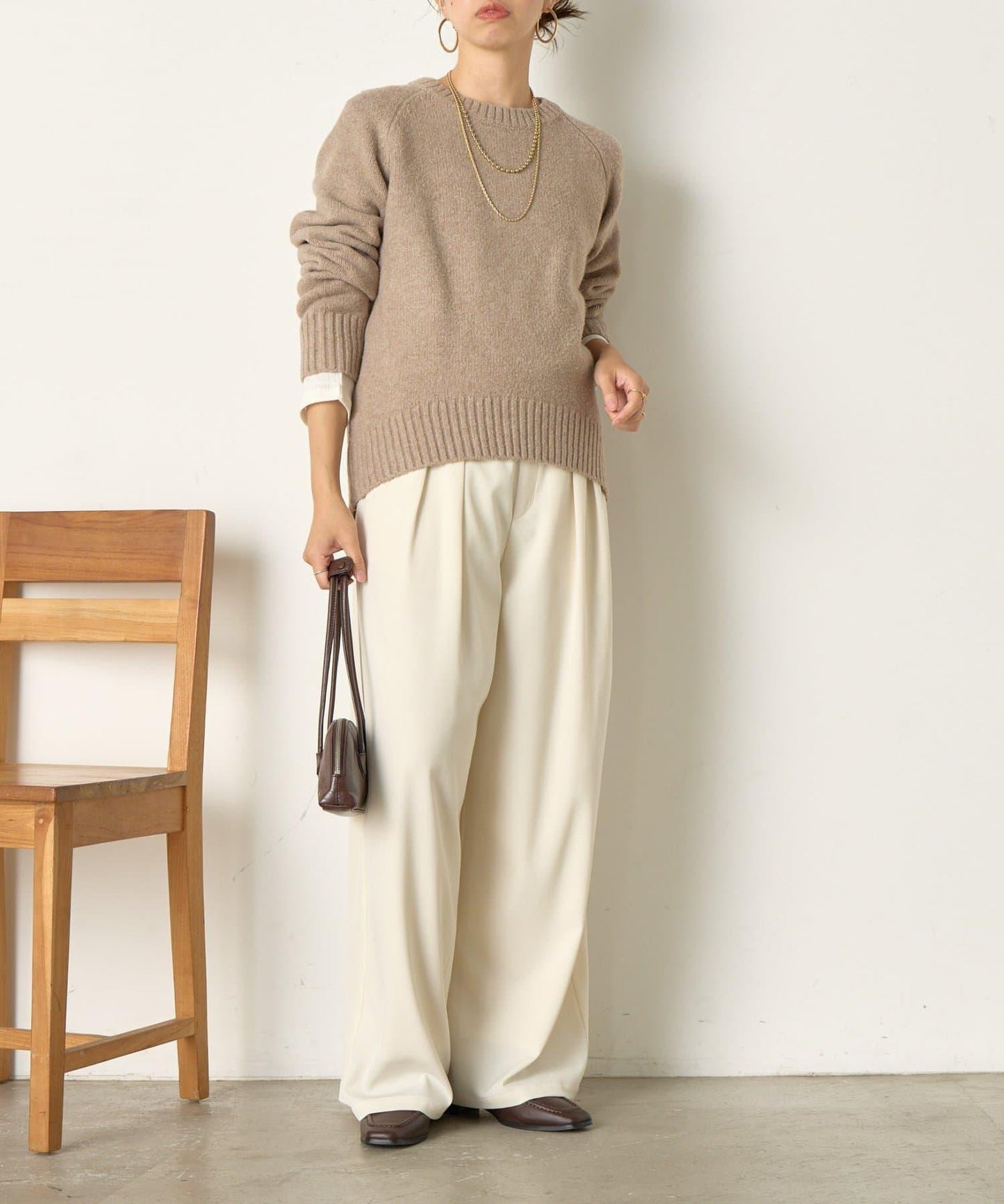 羊毛感圓領針織衫