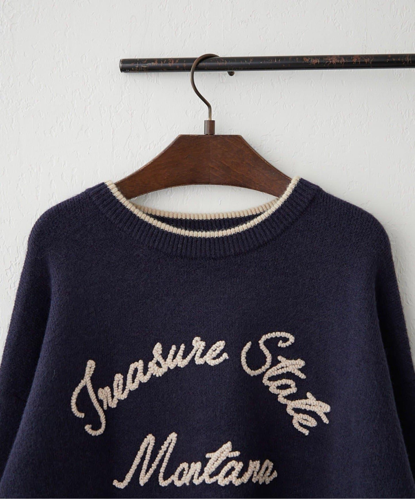 【NAO】繡花字母標誌套頭衫