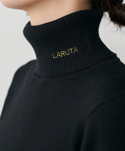 LARUTA標誌刺繡羅紋高領衫