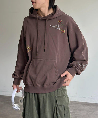 塗鴉刺繡連帽衛衣