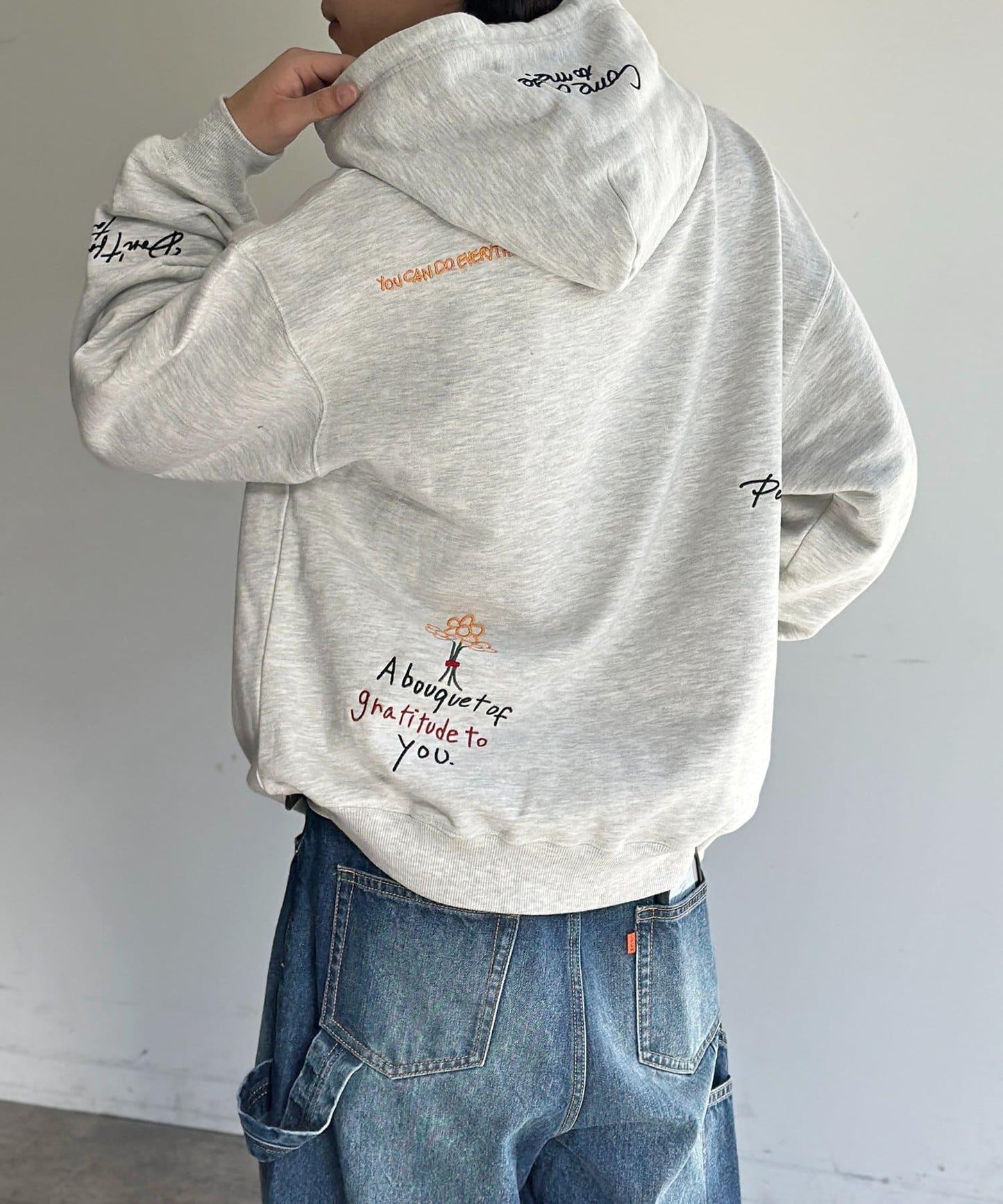 塗鴉刺繡連帽衛衣