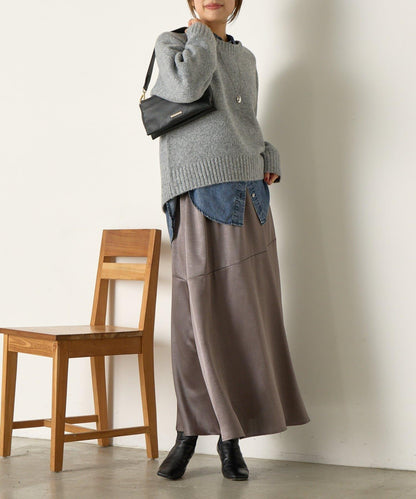 羊毛感圓領針織衫