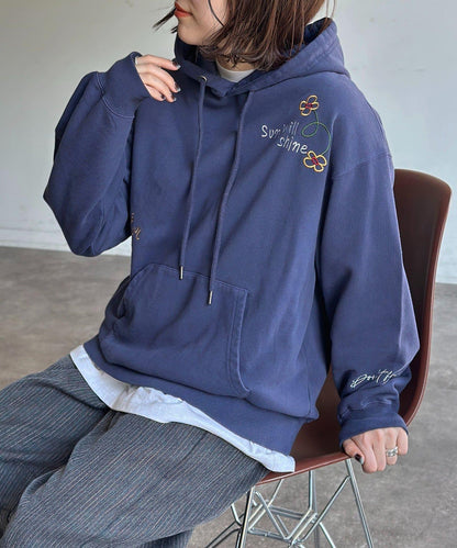 塗鴉刺繡連帽衛衣