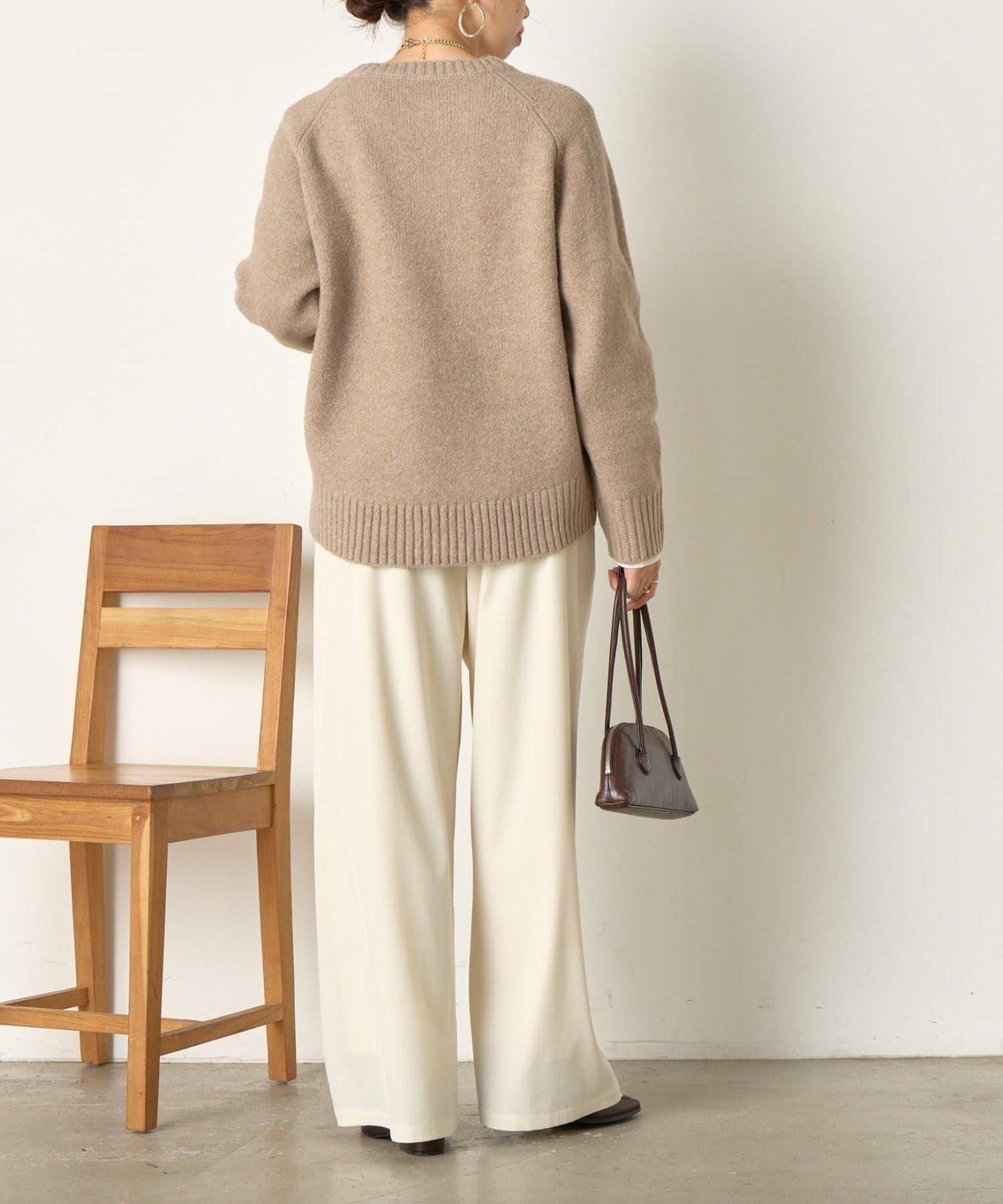 羊毛感圓領針織衫