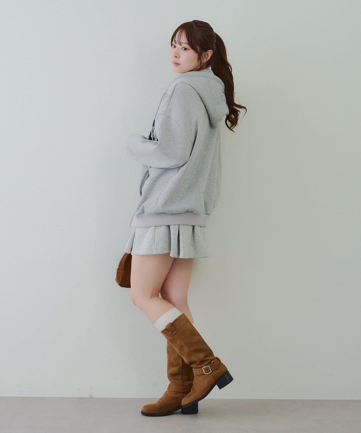 大LOGO拉鍊連帽衛衣