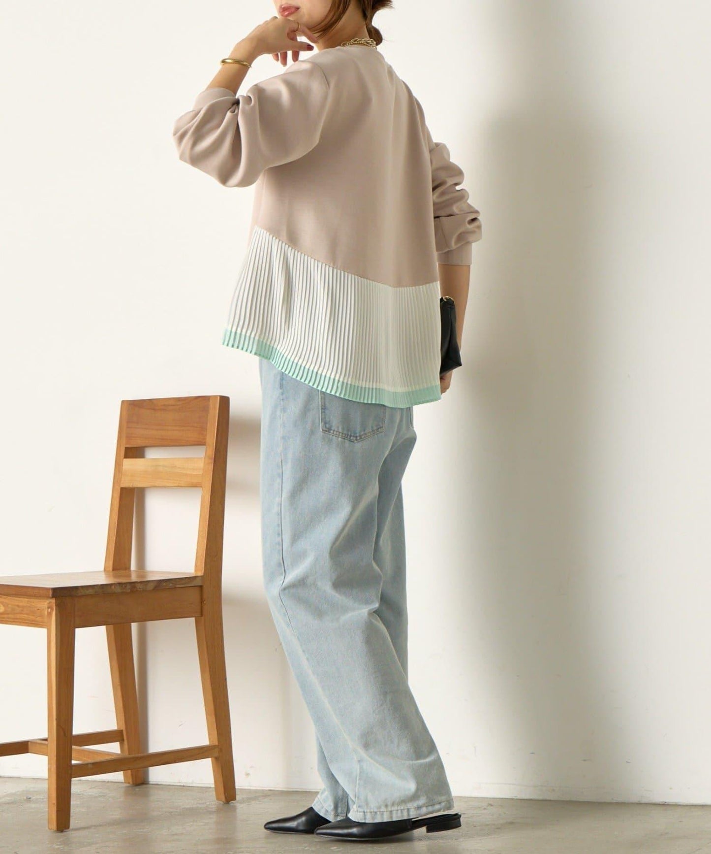 下襬百褶拼接針織上衣