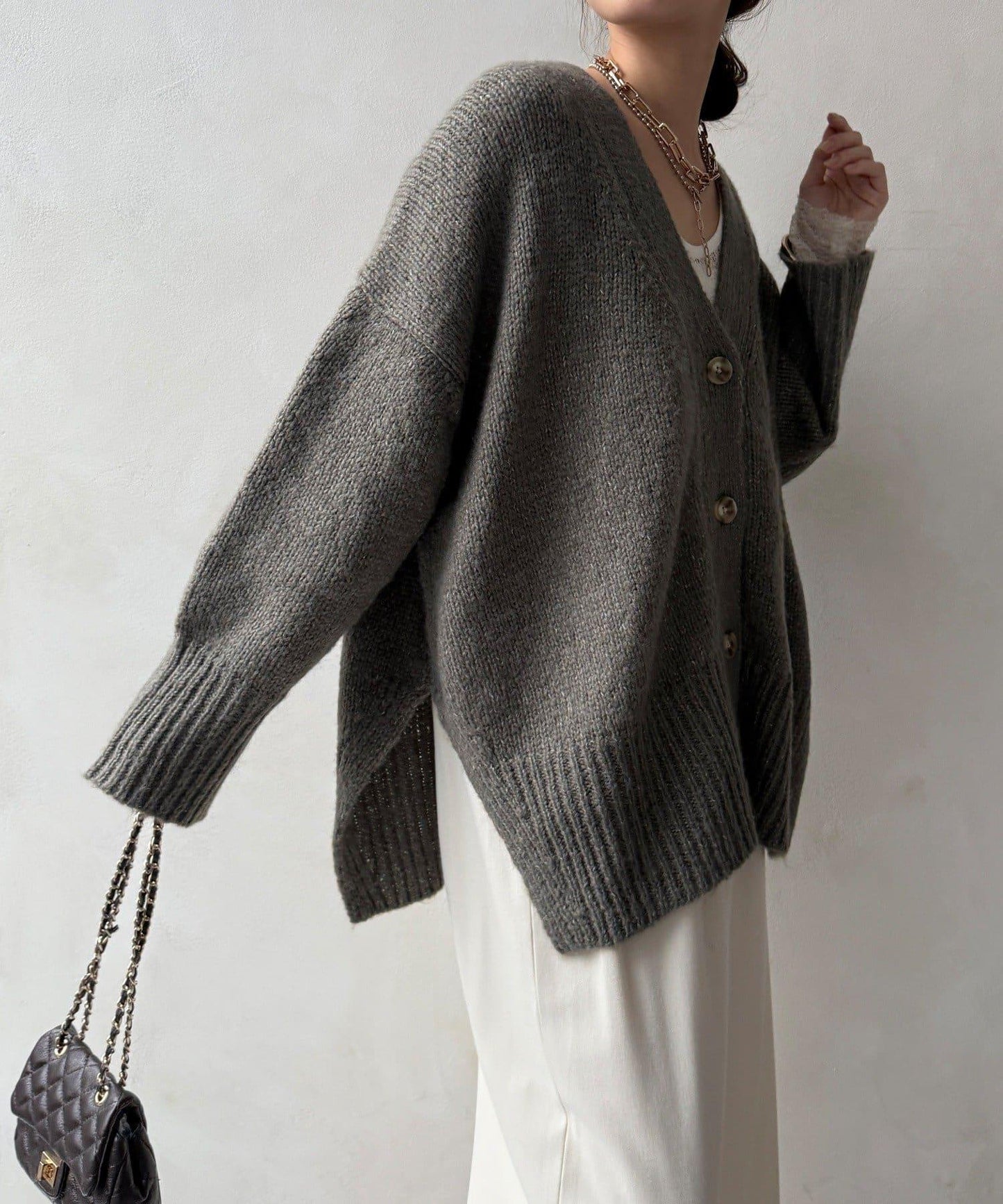 寬鬆版型V領針織開衫