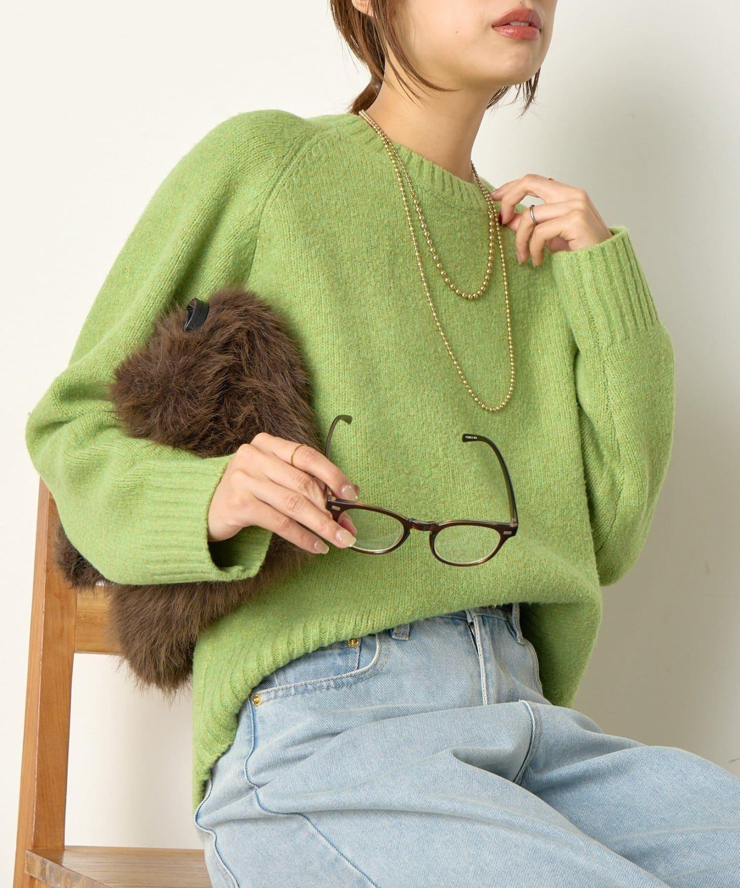 羊毛感圓領針織衫