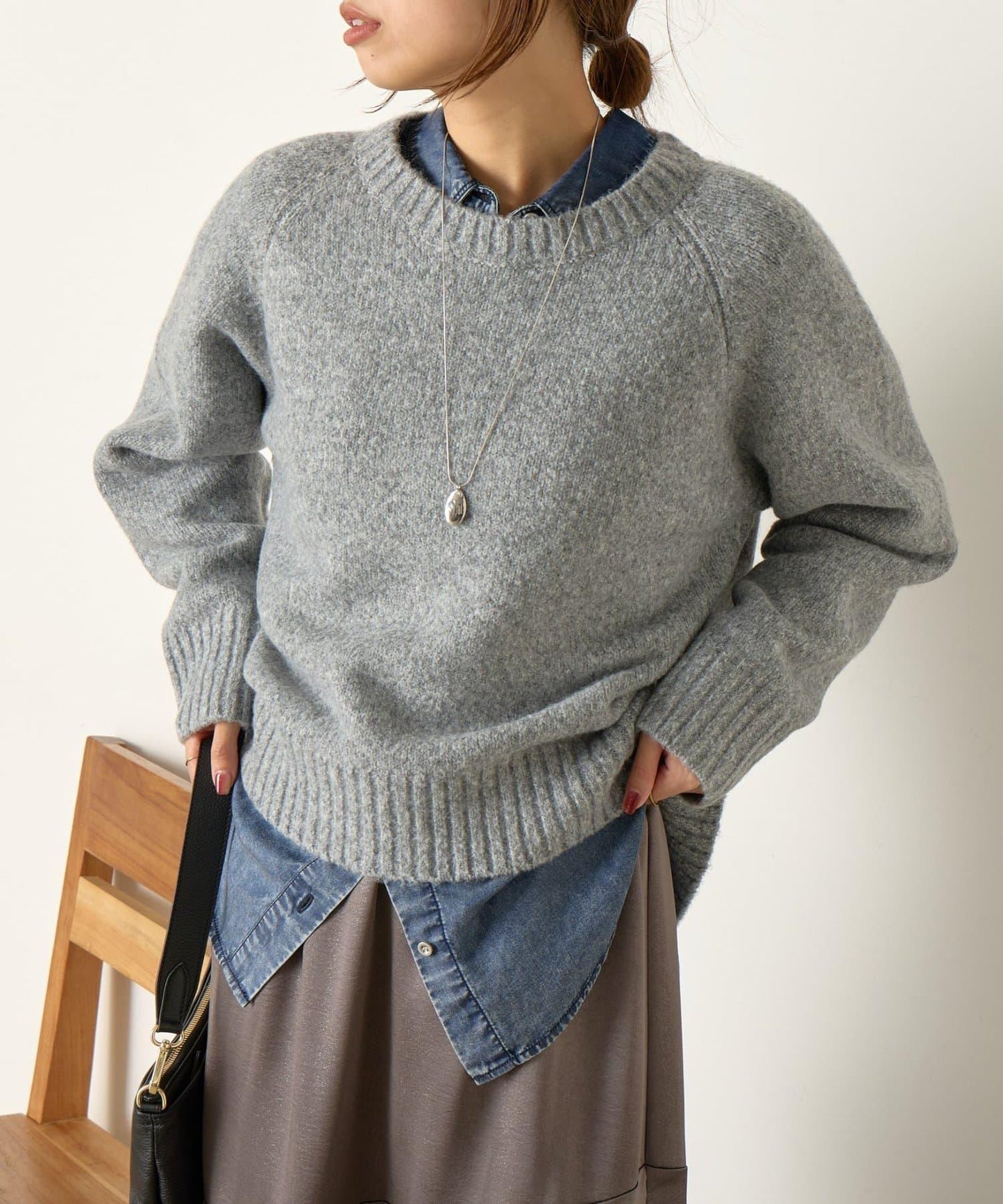 羊毛感圓領針織衫