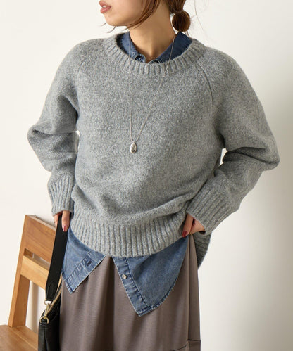 羊毛感圓領針織衫