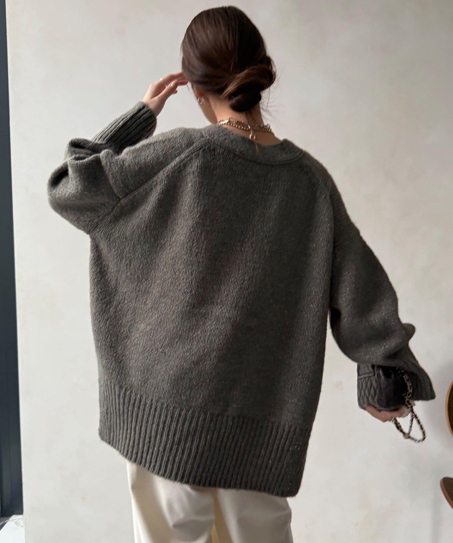 寬鬆版型V領針織開衫