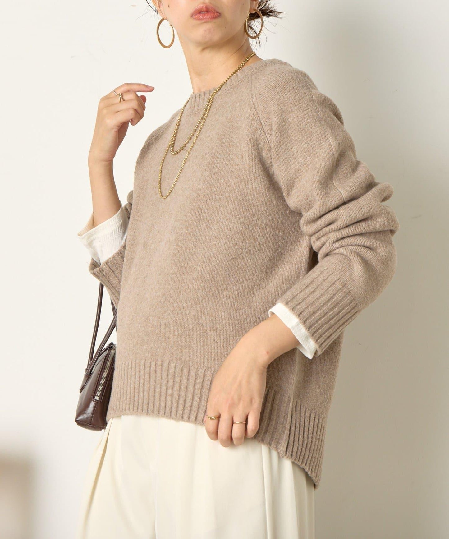 羊毛感圓領針織衫