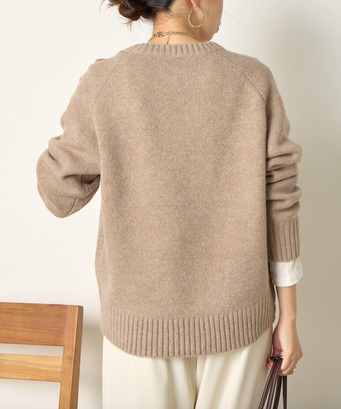 羊毛感圓領針織衫