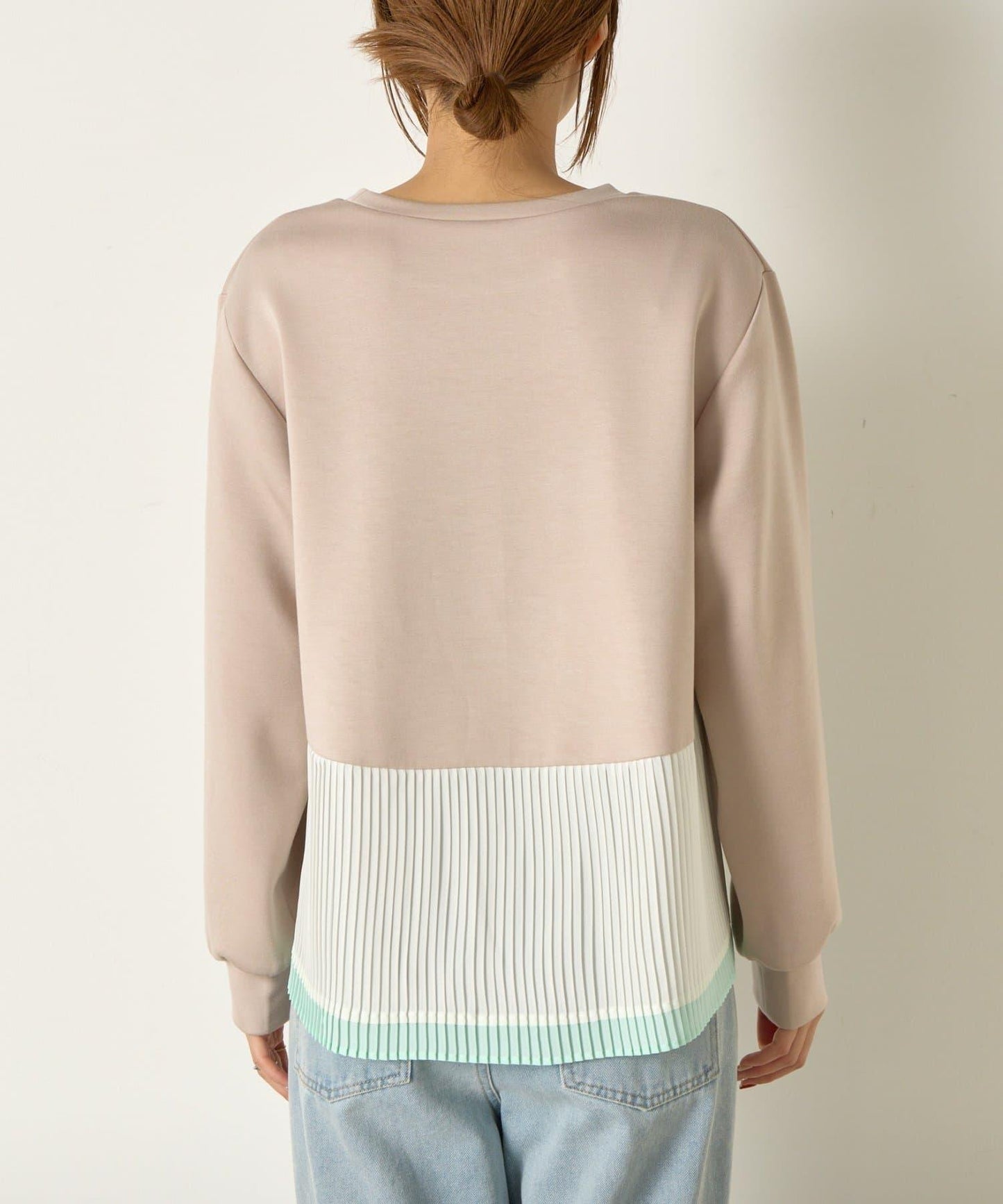 下襬百褶拼接針織上衣