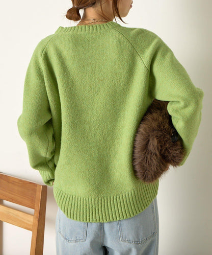 羊毛感圓領針織衫