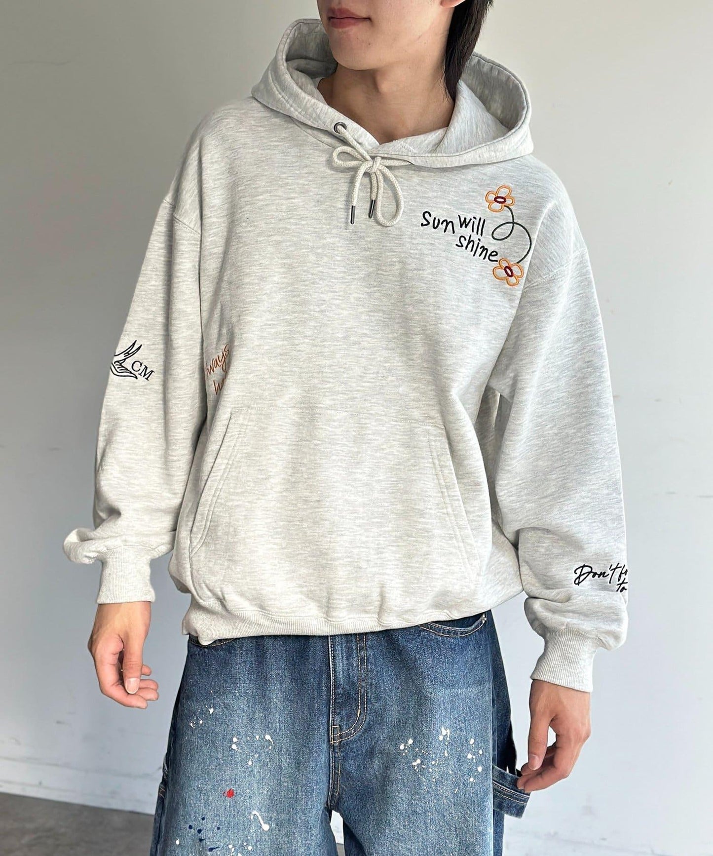 塗鴉刺繡連帽衛衣